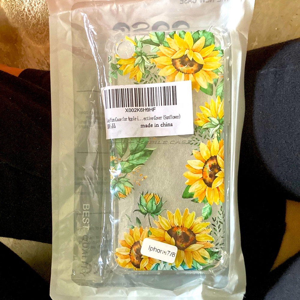 Super cute NIP sunflower iPhone 7/8 case